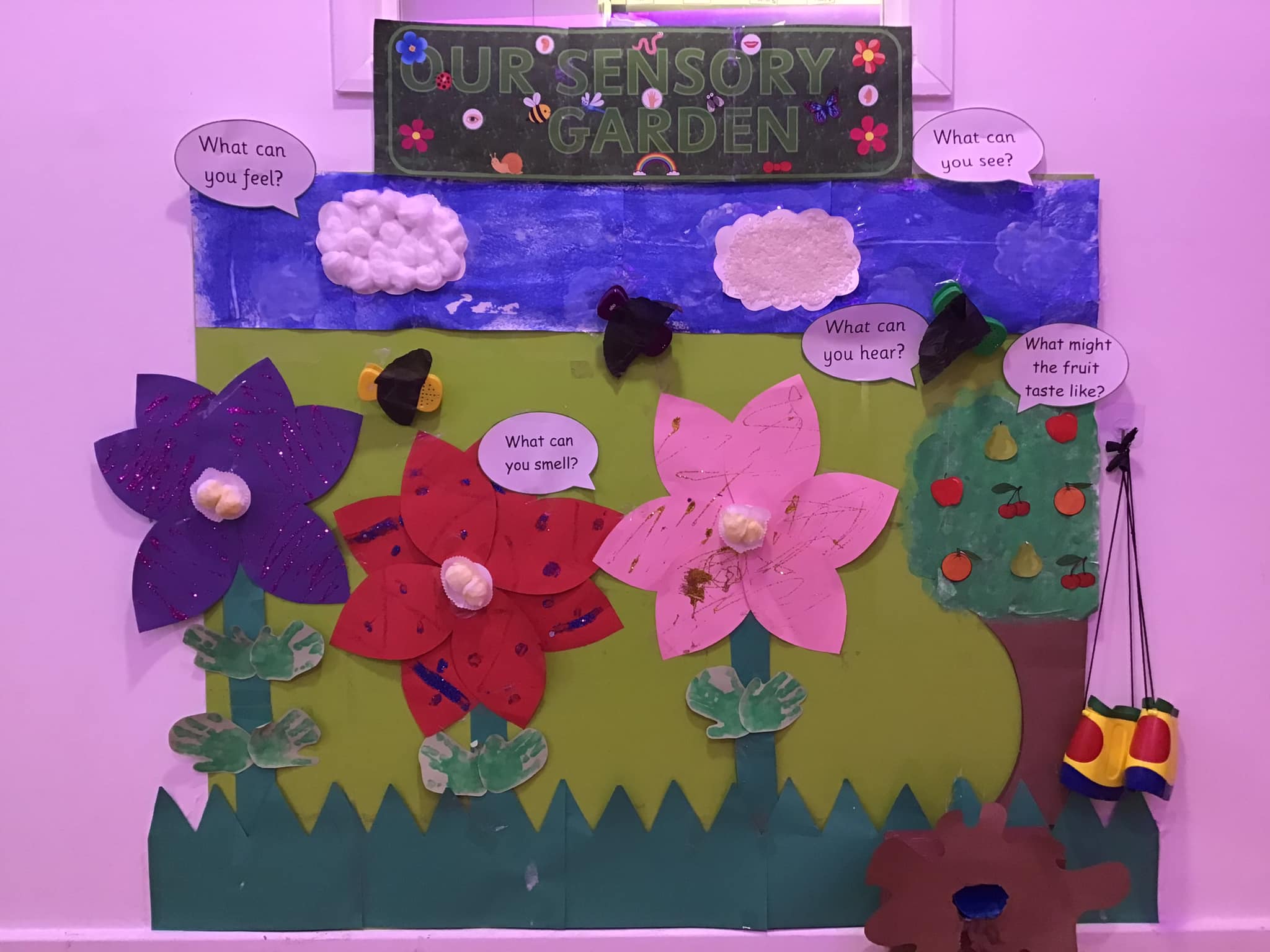 Tasting, Smelling and Touching at Children 1st Leicester Children