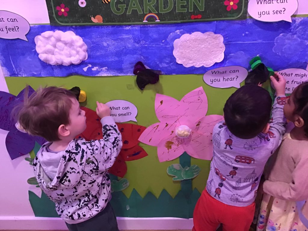 Tasting, Smelling and Touching at Children 1st Leicester Children