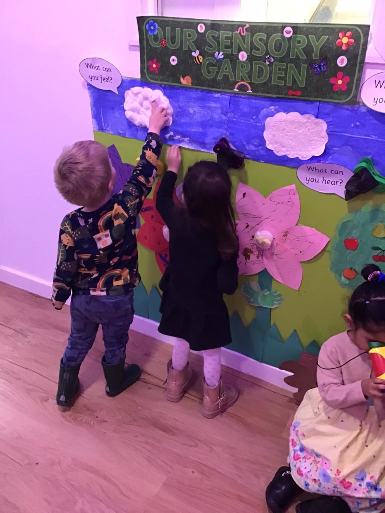 Tasting, Smelling and Touching at Children 1st Leicester Children