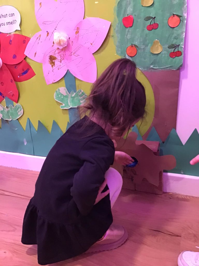 Tasting, Smelling and Touching at Children 1st Leicester Children